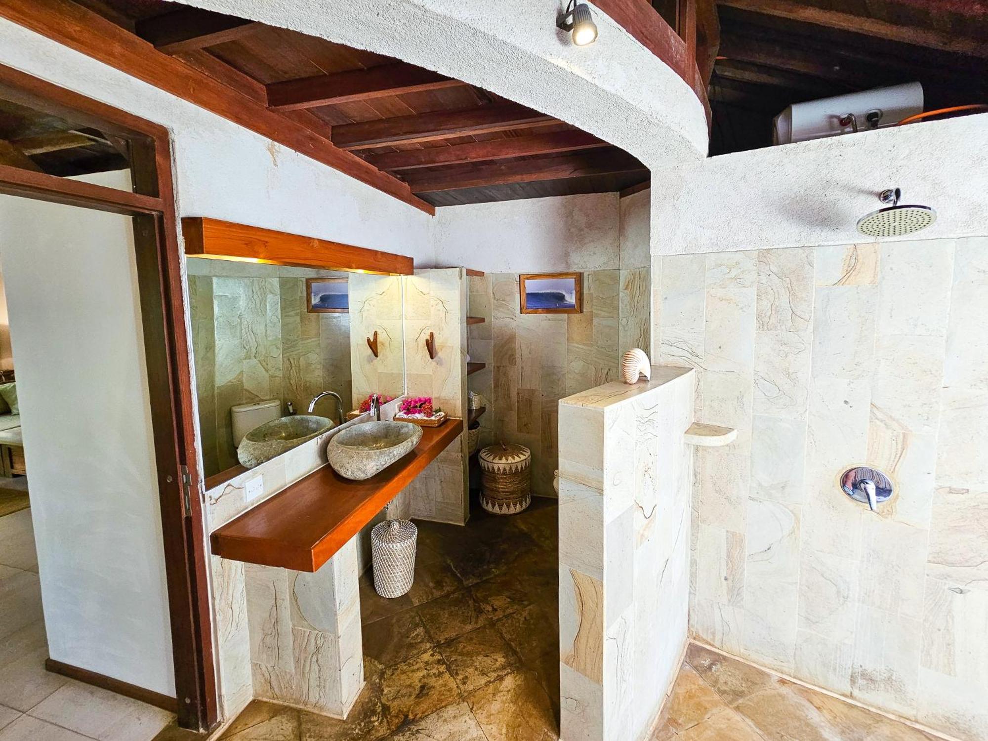 Keong Villas Nembrala Luaran gambar